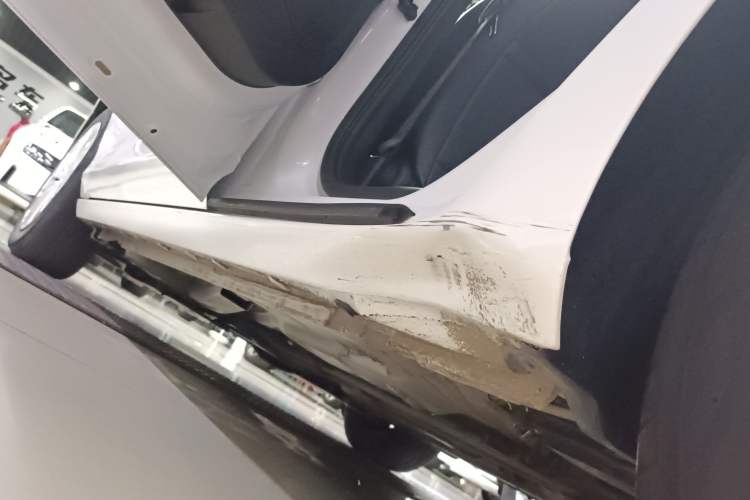 Used Buick Excelle 2020 15N CVT Elite Edition Left Side Sill
