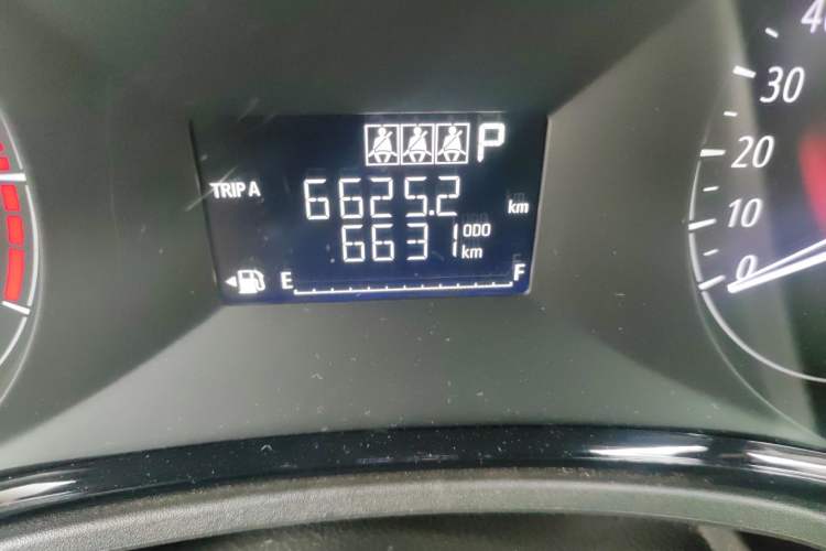 Used Buick Excelle 2020 15N CVT Elite Edition Odometer Close Up