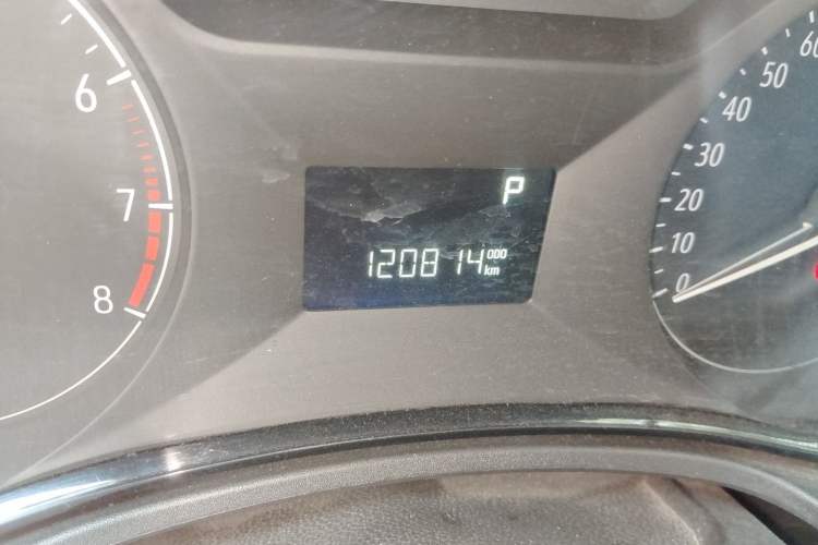 Used Buick Excelle 2020 15N CVT Elite Edition Odometer Close Up
