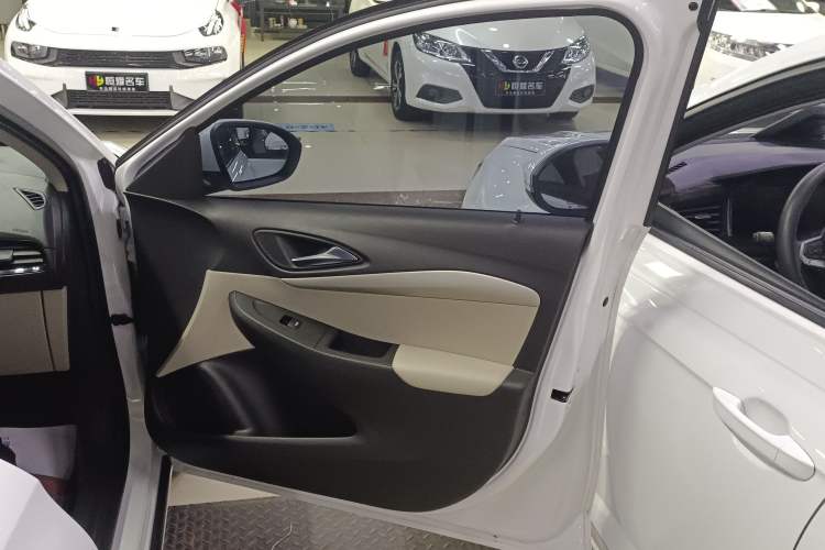 Used Buick Excelle 2020 15N CVT Elite Edition Right Front Door Interior