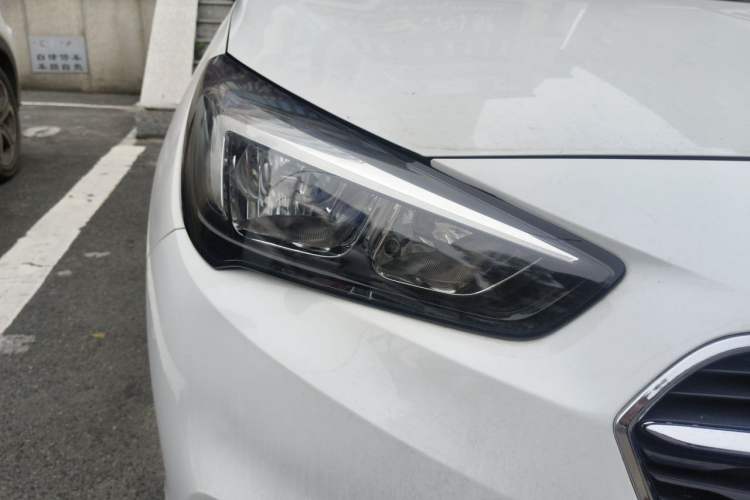 Used Buick Excelle 2020 15N CVT Elite Edition Right Front Headlight