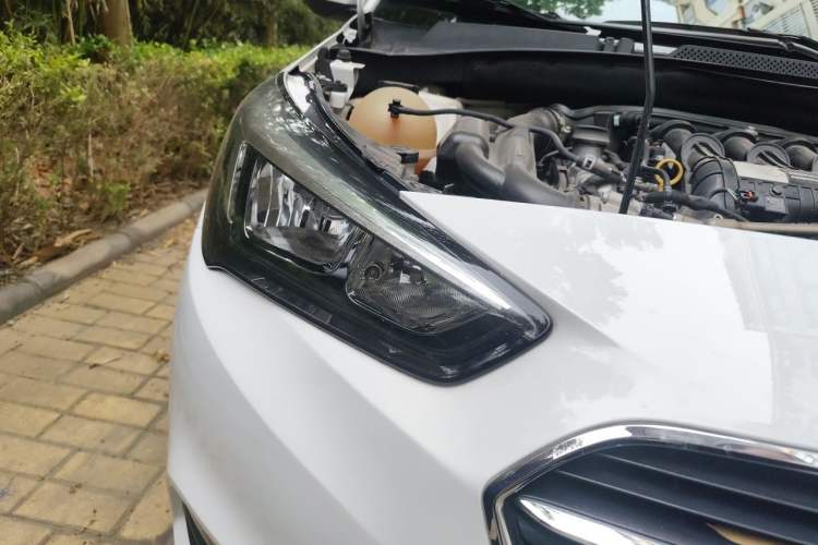 Used Buick Excelle 2020 15N CVT Elite Edition Right Front Headlight