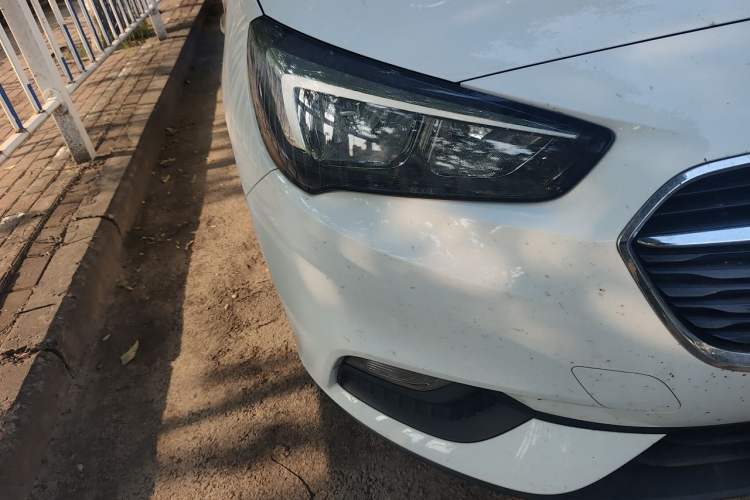 Used Buick Excelle 2020 15N CVT Elite Edition Right Front Headlight