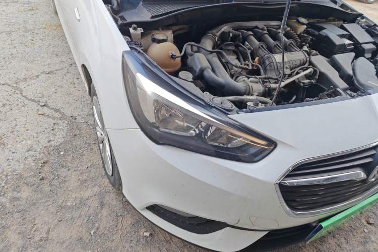 Used Buick Excelle 2020 15N CVT Elite Edition Right Front Headlight