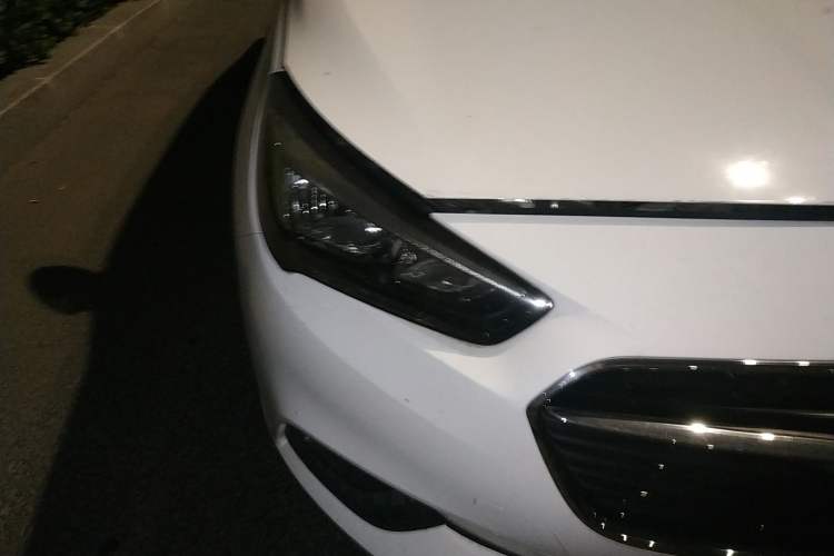 Used Buick Excelle 2020 15N CVT Elite Edition Right Front Headlight