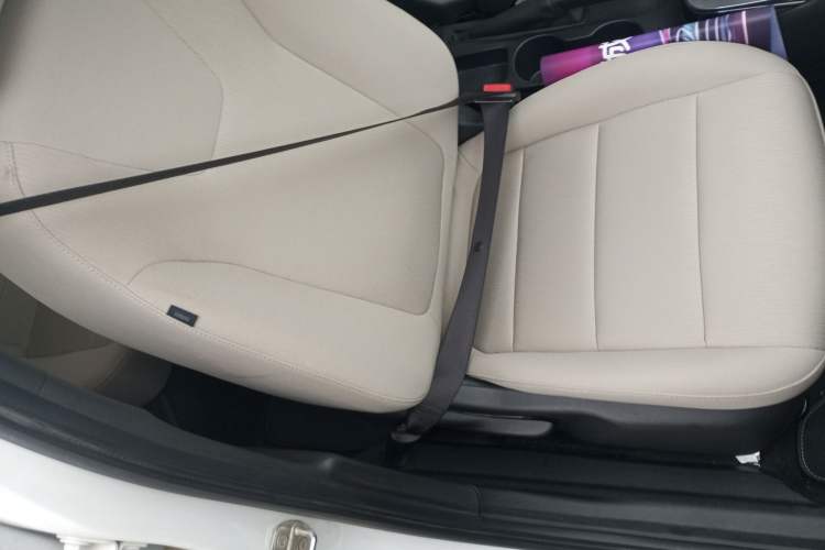 Used Buick Excelle 2020 15N CVT Elite Edition Right Front Seat