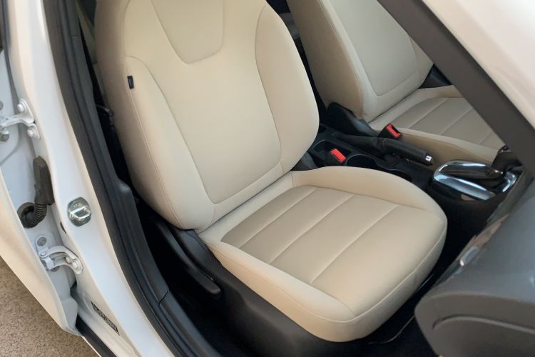Used Buick Excelle 2020 15N CVT Elite Edition Right Front Seat