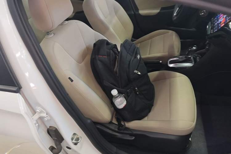 Used Buick Excelle 2020 15N CVT Elite Edition Right Front Seat