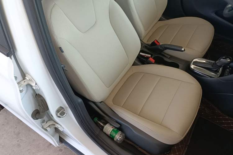 Used Buick Excelle 2020 15N CVT Elite Edition Right Front Seat