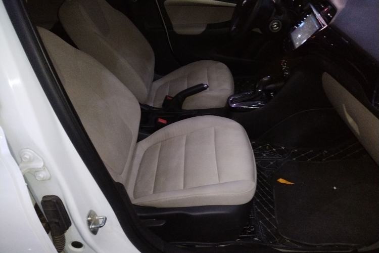 Used Buick Excelle 2020 15N CVT Elite Edition Right Front Seat