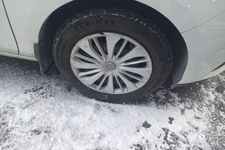 Used Buick Excelle 2020 15N CVT Elite Edition Right Front Wheel Hub