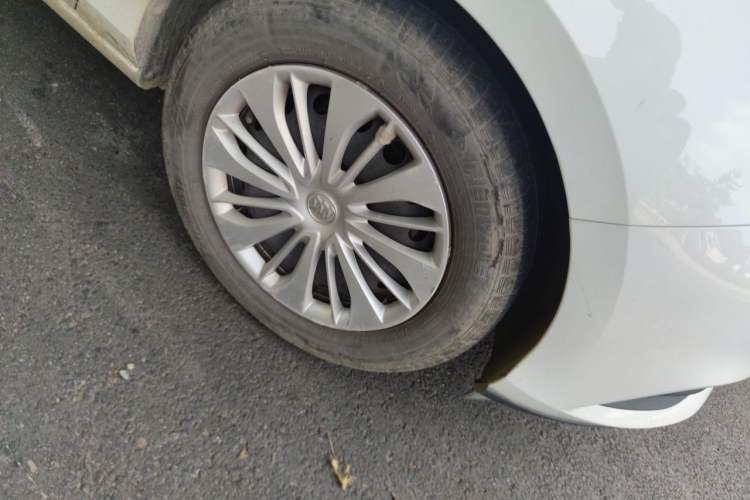 Used Buick Excelle 2020 15N CVT Luxury Version Right Front Wheel Hub