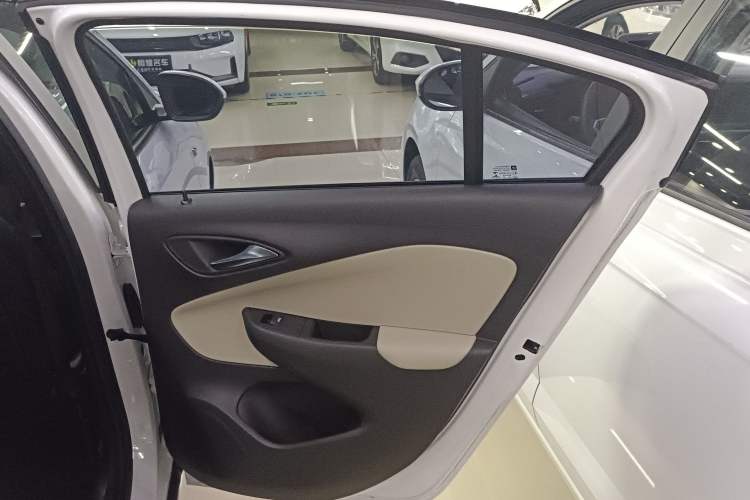 Used Buick Excelle 2020 15N CVT Elite Edition Right Rear Door Interior