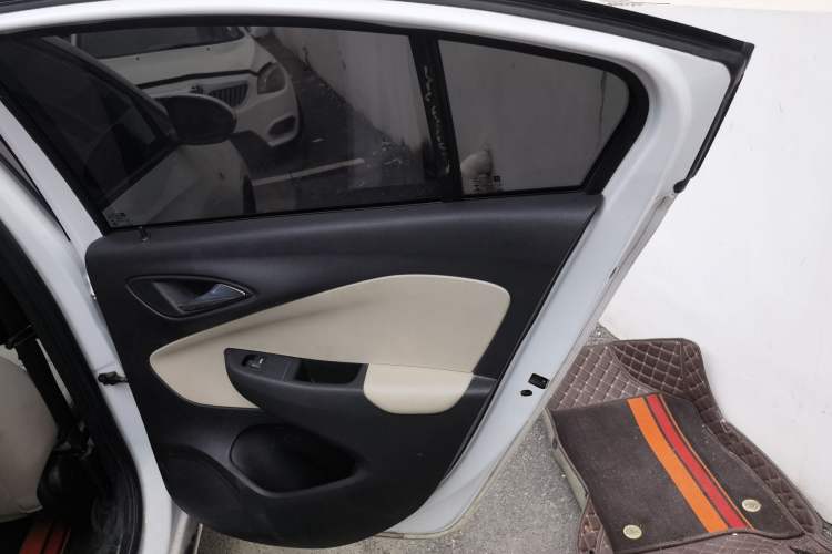 Used Buick Excelle 2020 15N CVT Elite Edition Right Rear Door Interior