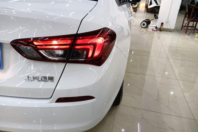 Used Buick Excelle 2020 15N CVT Elite Edition Right Rear Taillight