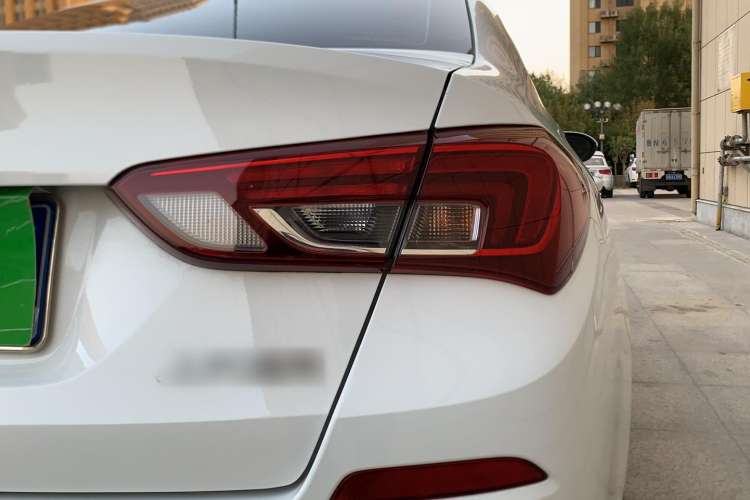 Used Buick Excelle 2020 15N CVT Elite Edition Right Rear Taillight