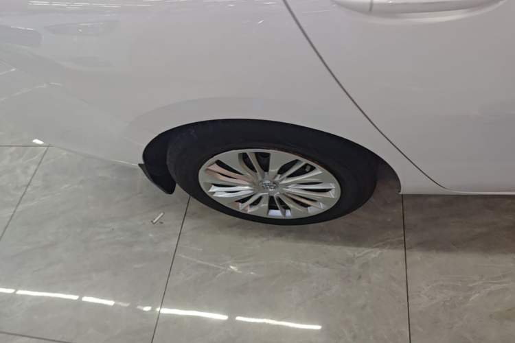 Used Buick Excelle 2020 15N CVT Elite Edition Right Rear Wheel Hub