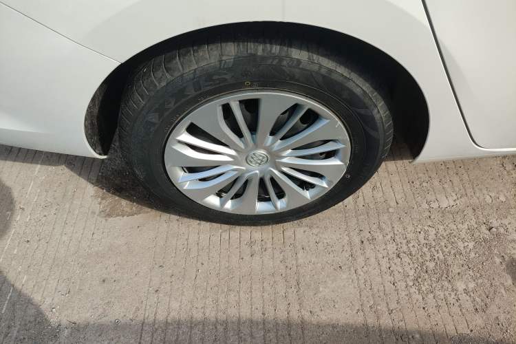 Used Buick Excelle 2020 15N CVT Elite Edition Right Rear Wheel Hub