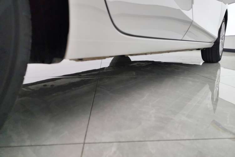 Used Buick Excelle 2020 15N CVT Elite Edition Right Side Sill