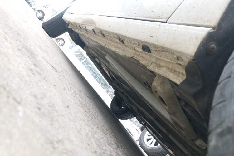 Used Buick Excelle 2020 15N CVT Elite Edition Right Side Sill