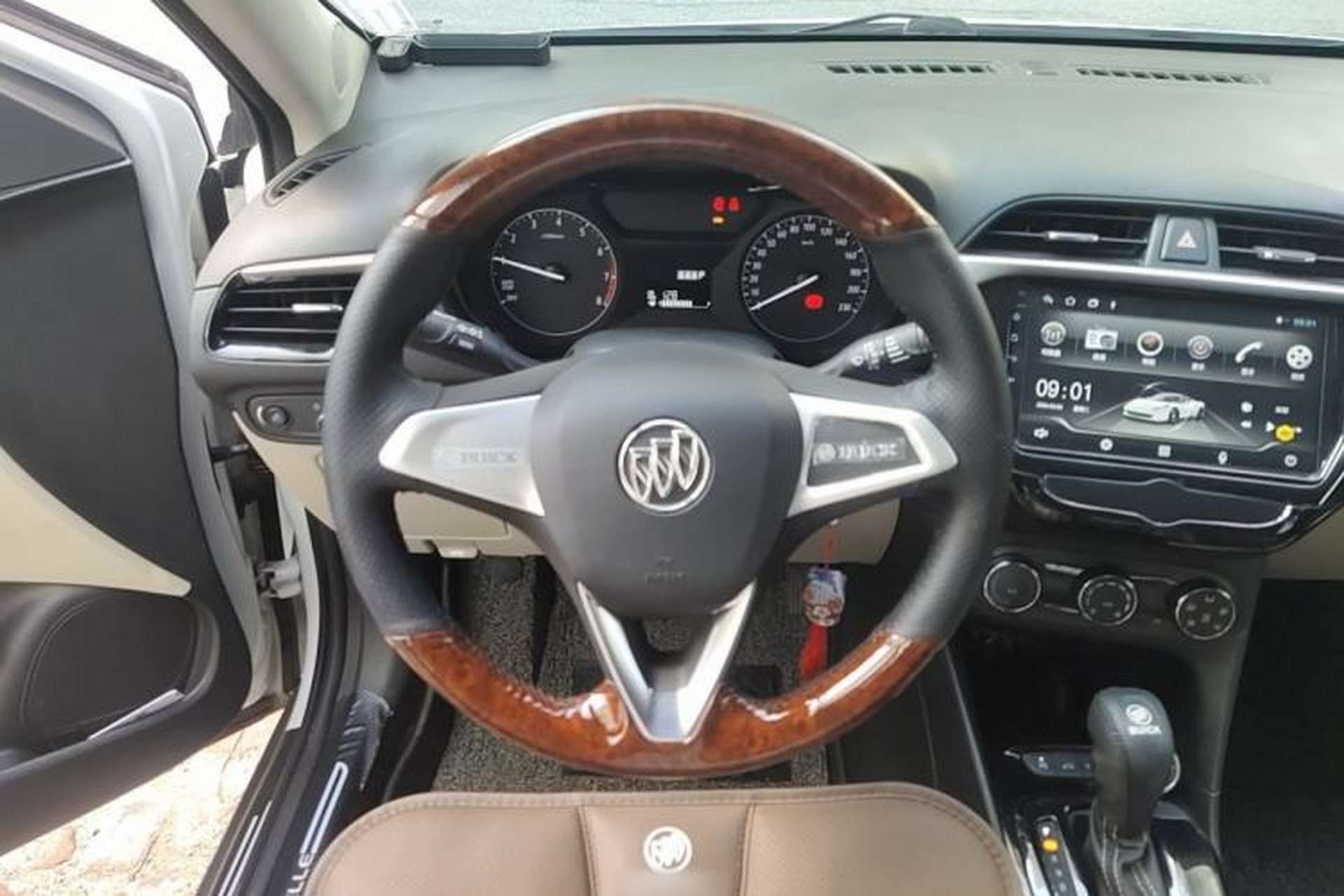 Used Buick Excelle 2020 15N CVT Elite Edition Steering Wheel