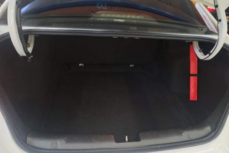 Used Buick Excelle 2020 15N CVT Elite Edition Trunk