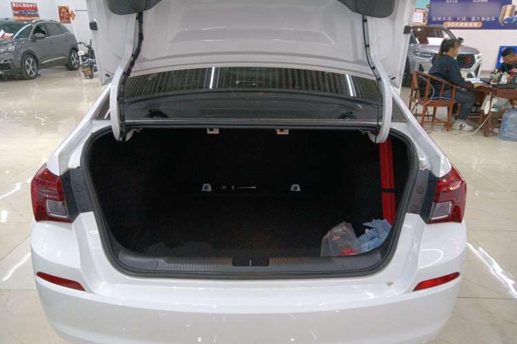 Used Buick Excelle 2020 15N CVT Elite Edition Trunk