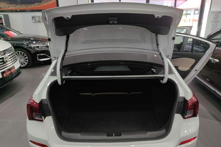 Used Buick Excelle 2020 15N CVT Elite Edition Trunk