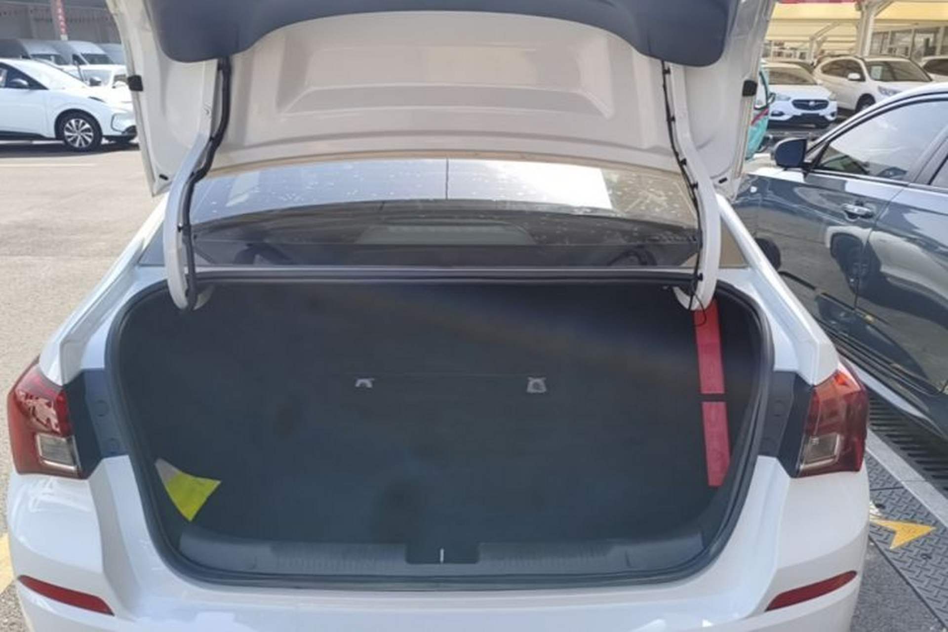 Used Buick Excelle 2020 15N CVT Elite Edition Trunk