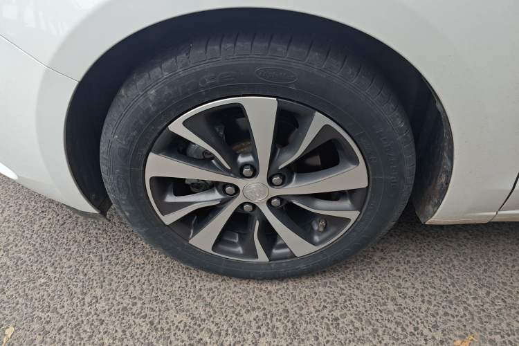 Used Buick Excelle GX 2019 18T Automatic Connected Elite Model China VI Standard Left Front Wheel Hub