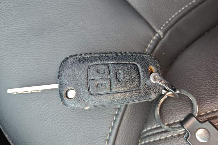 Used Buick Excelle GX 2019 18T Automatic Connected Elite Model China VI Standard Vehicle Key