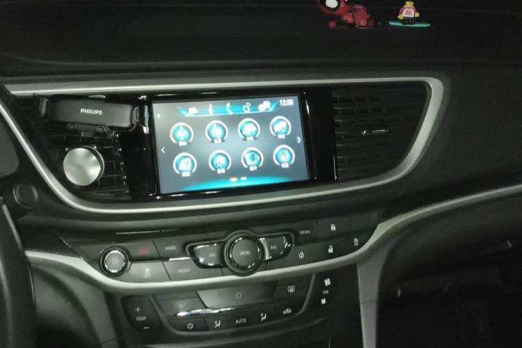 Used Buick Excelle GX 2018 18T Automatic Flagship Model Audio And AC Panel