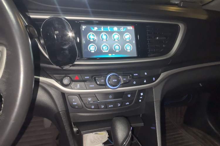 Used Buick Excelle GX 2018 18T Automatic Flagship Model Audio And AC Panel