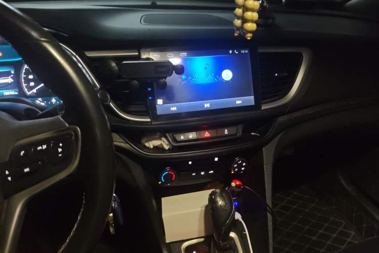 Used Buick Excelle GX 2018 18T Automatic Elite Model Audio And AC Panel