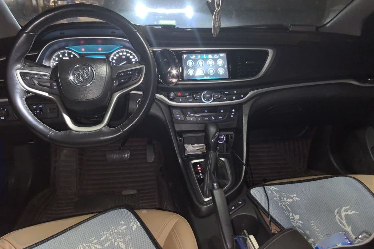 Used Buick Excelle GX 2018 18T Automatic Flagship Model Center Console