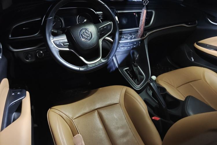 Used Buick Excelle GX 2018 18T Automatic Flagship Model Center Console