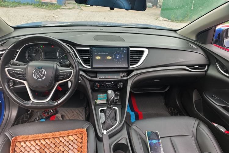 Used Buick Excelle GX 2018 18T Automatic Elite Model Center Console