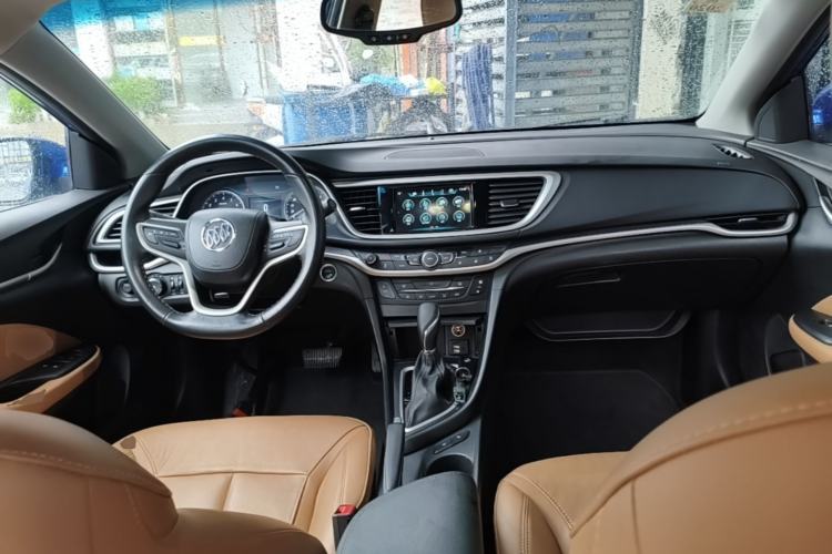Used Buick Excelle GX 2018 18T Automatic Flagship Model Center Console