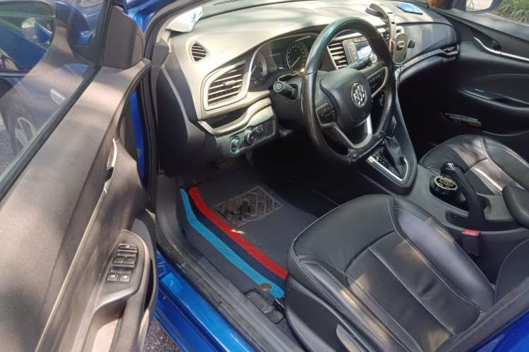 Used Buick Excelle GX 2018 18T Automatic Elite Model Driver Seat