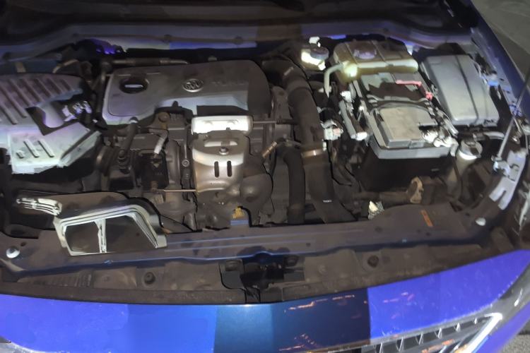 Used Buick Excelle GX 2018 18T Automatic Flagship Model Engine Bay