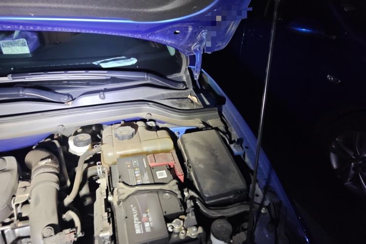 Used Buick Excelle GX 2018 18T Automatic Flagship Model Engine Bay Left
