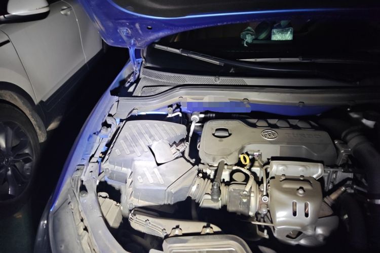 Used Buick Excelle GX 2018 18T Automatic Flagship Model Engine Bay Right