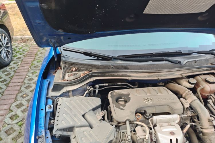 Used Buick Excelle GX 2018 18T Automatic Flagship Model Engine Bay Right