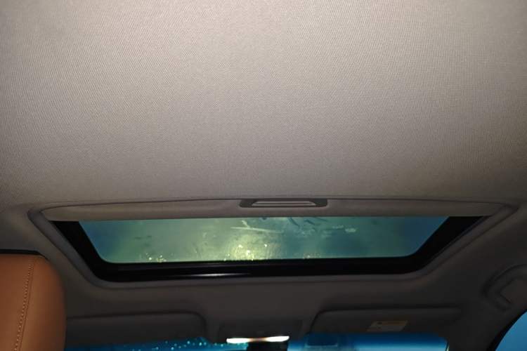 Used Buick Excelle GX 2018 18T Automatic Flagship Model Headliner