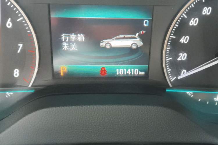 Used Buick Excelle GX 2018 18T Automatic Flagship Model Odometer Close Up