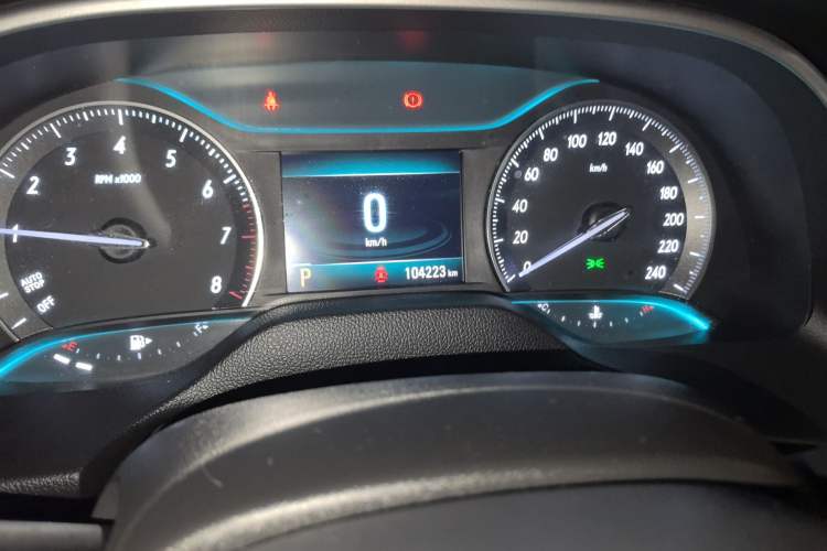 Used Buick Excelle GX 2018 18T Automatic Flagship Model Odometer Close Up