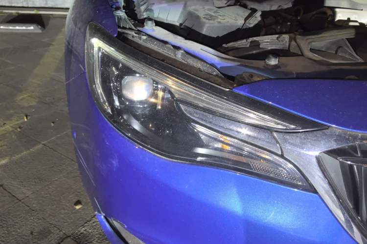Used Buick Excelle GX 2018 18T Automatic Flagship Model Right Front Headlight