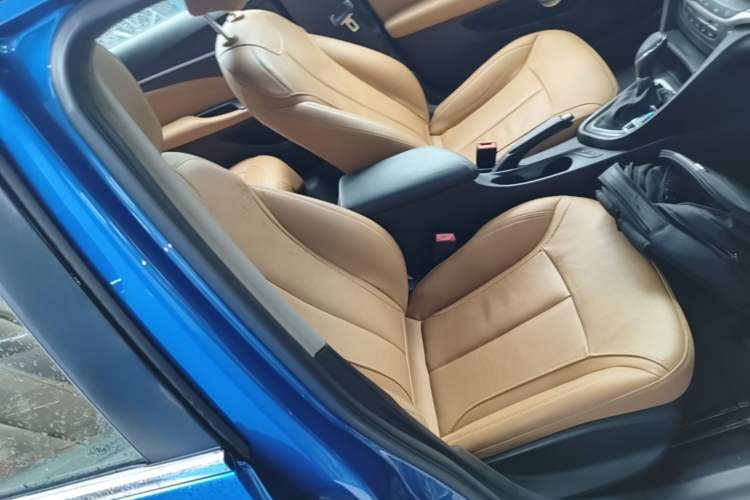 Used Buick Excelle GX 2018 18T Automatic Flagship Model Right Front Seat