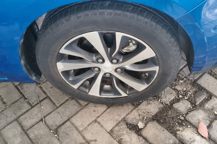 Used Buick Excelle GX 2018 18T Automatic Flagship Model Right Front Wheel Hub