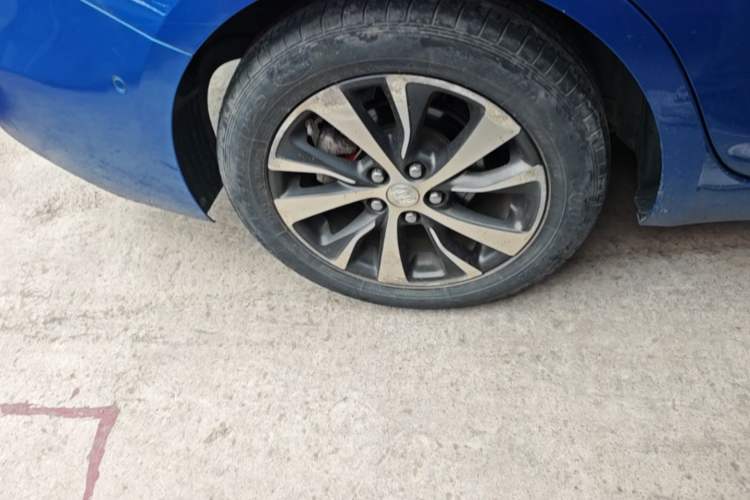 Used Buick Excelle GX 2018 18T Automatic Elite Model Right Rear Wheel Hub